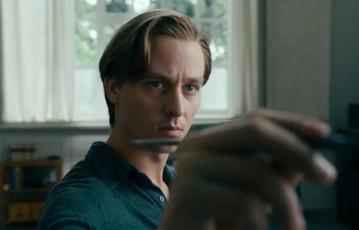 Kurt Barnert, the main character is painting