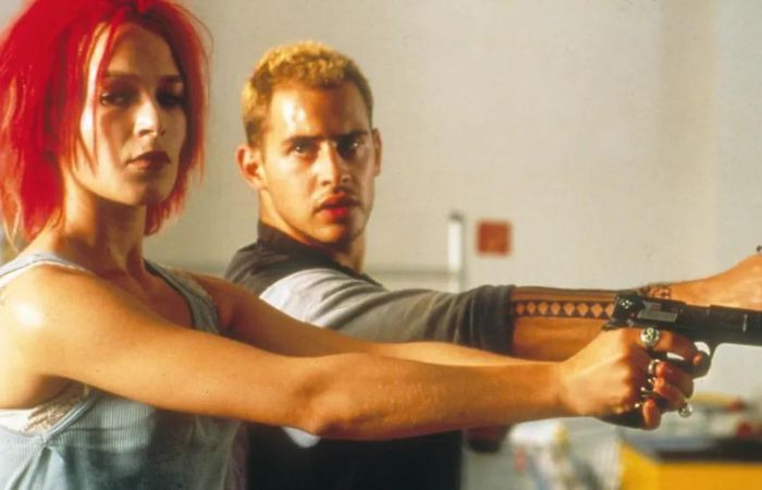 Franka Potente and Moritz Bleibtreu with guns