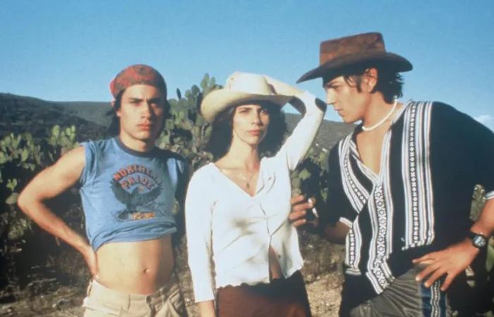 Gael García Bernal, Maribel Verdú and Diego Luna in a scene